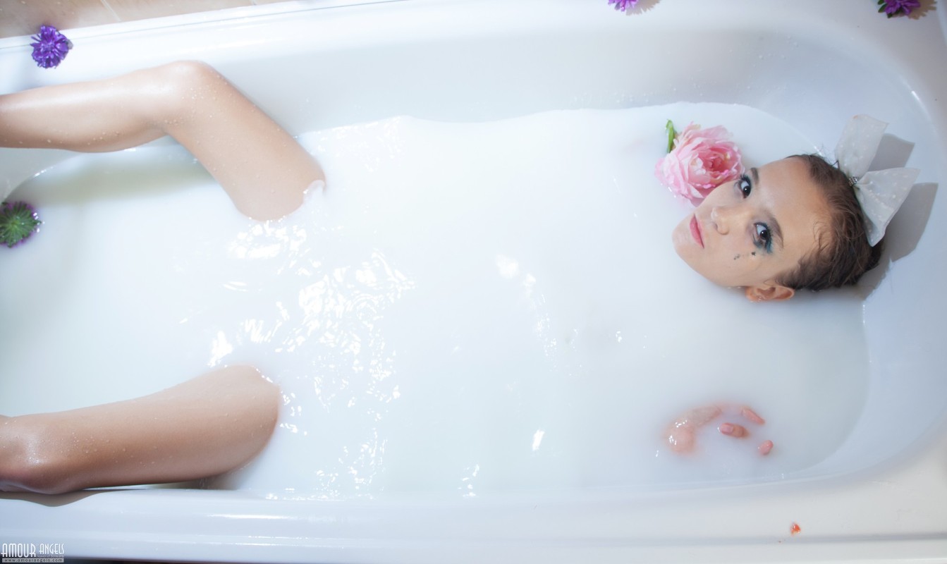 The Body Milk Bath With Roses From Woodnites Entertainment On Vimeo