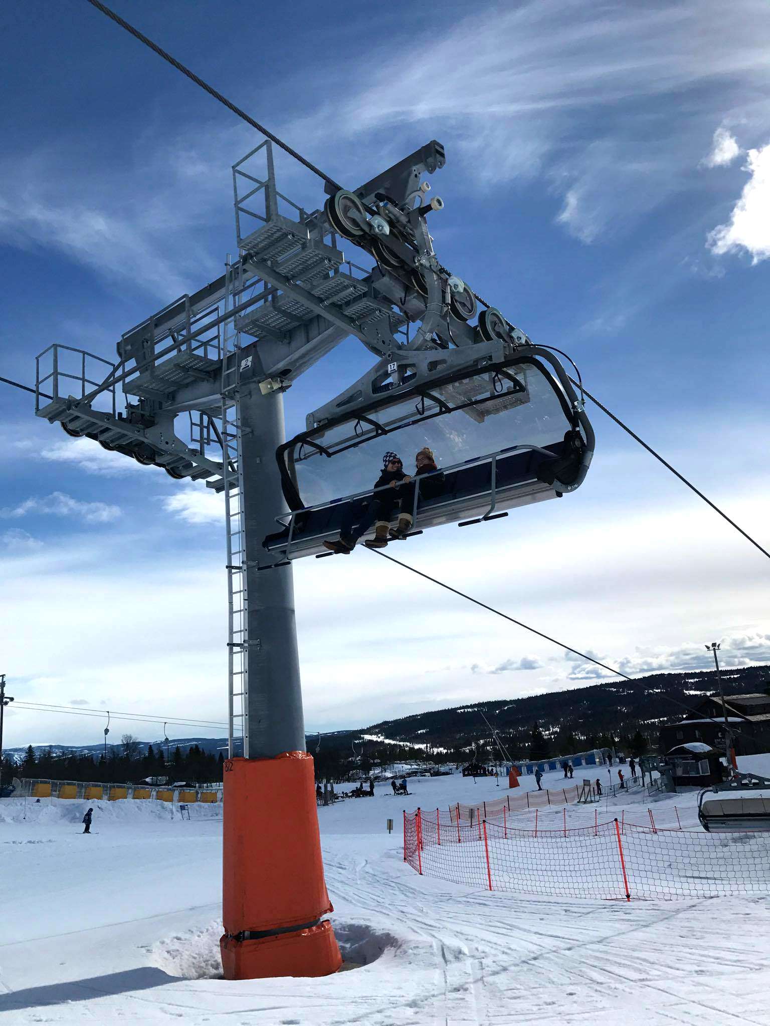 Ski lift up Skeikampen