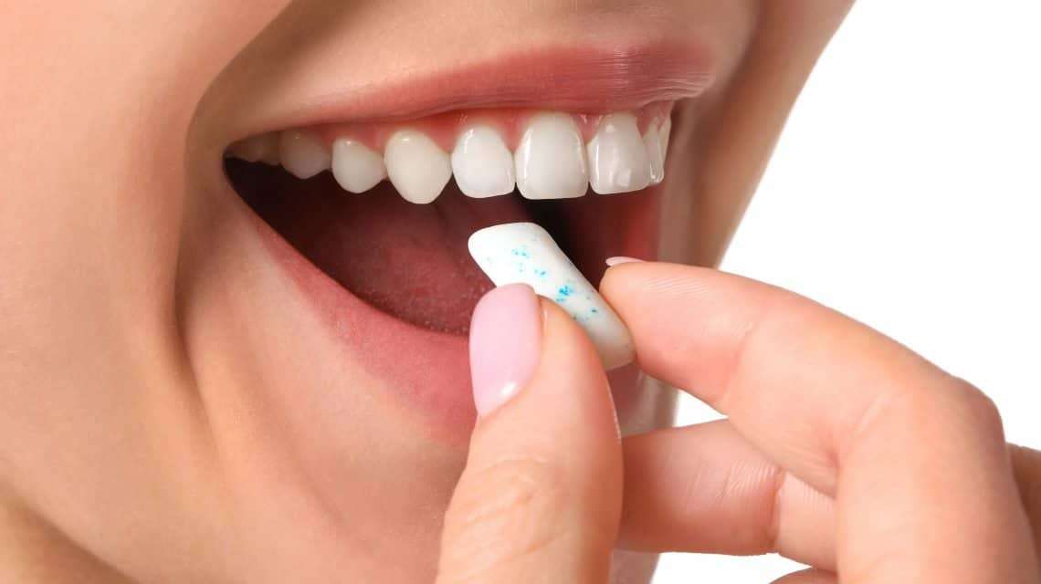 Does Chewing Gum Clean Teeth