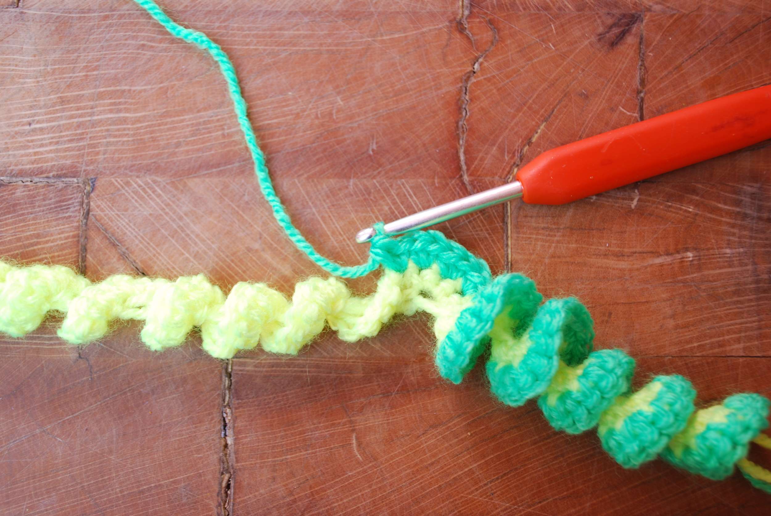 how to crochet curly cues