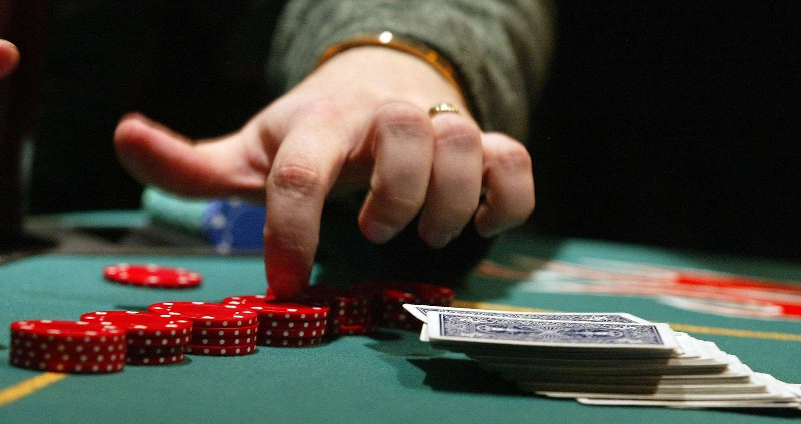 What Beats A Deuce In Poker