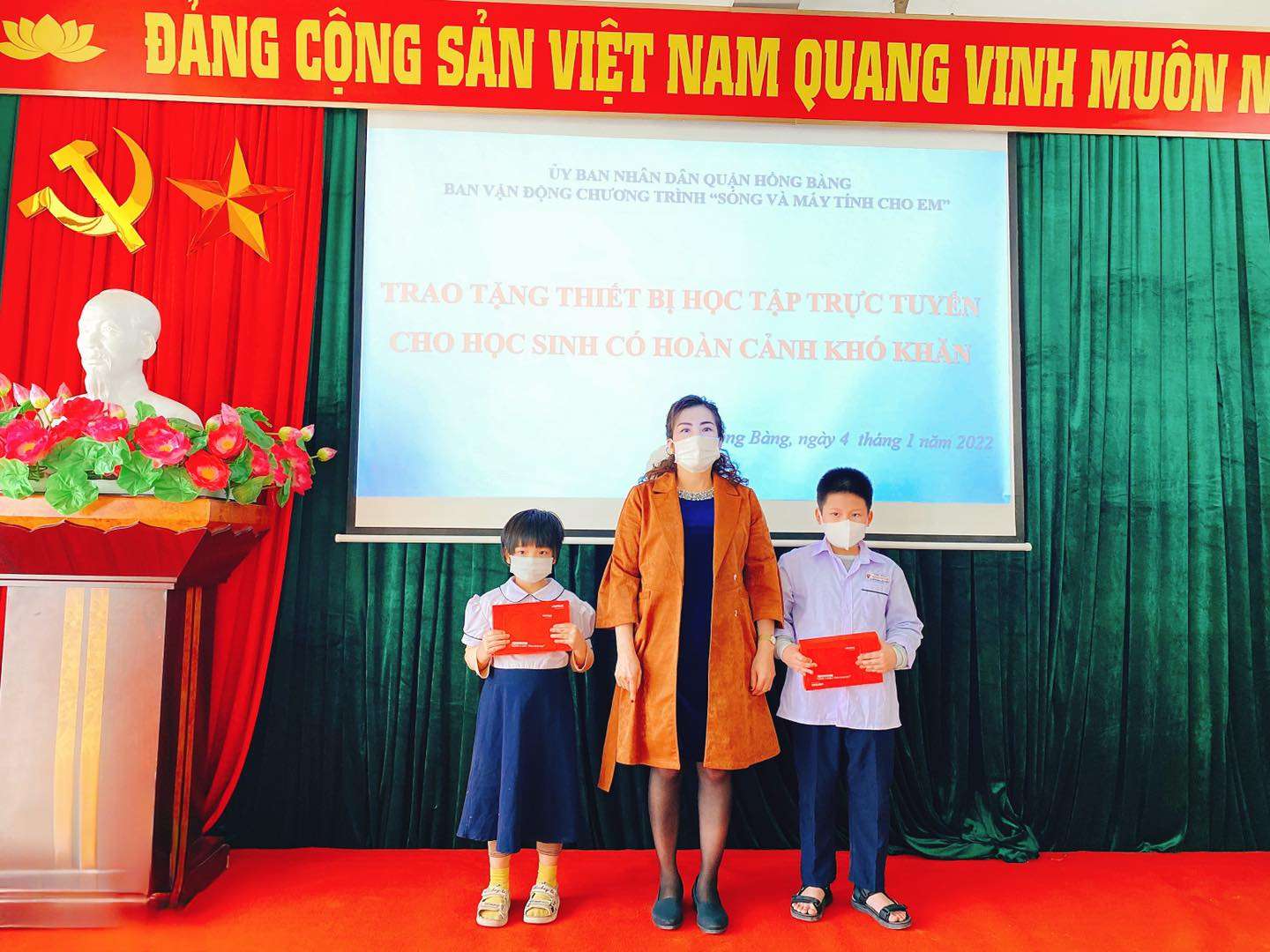 Trường TH Nguyễn Huệ hưởng ứng chương trình Sóng và máy tính cho em đợt 2