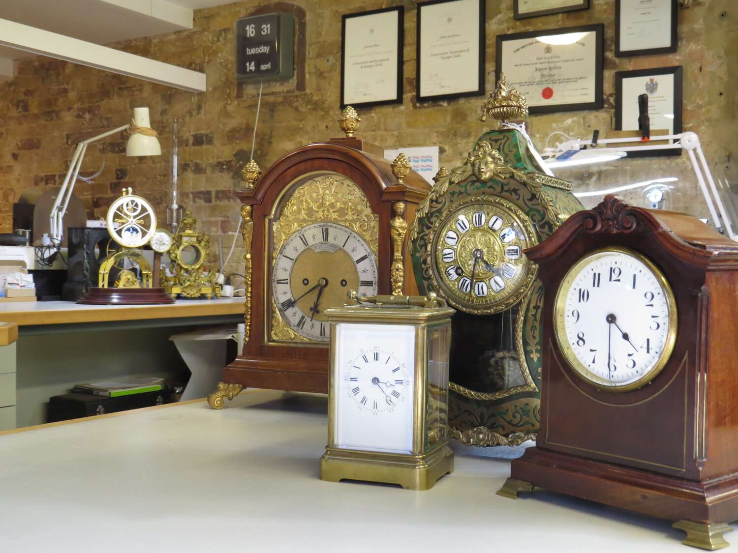 How To Balance A Pendulum Clock