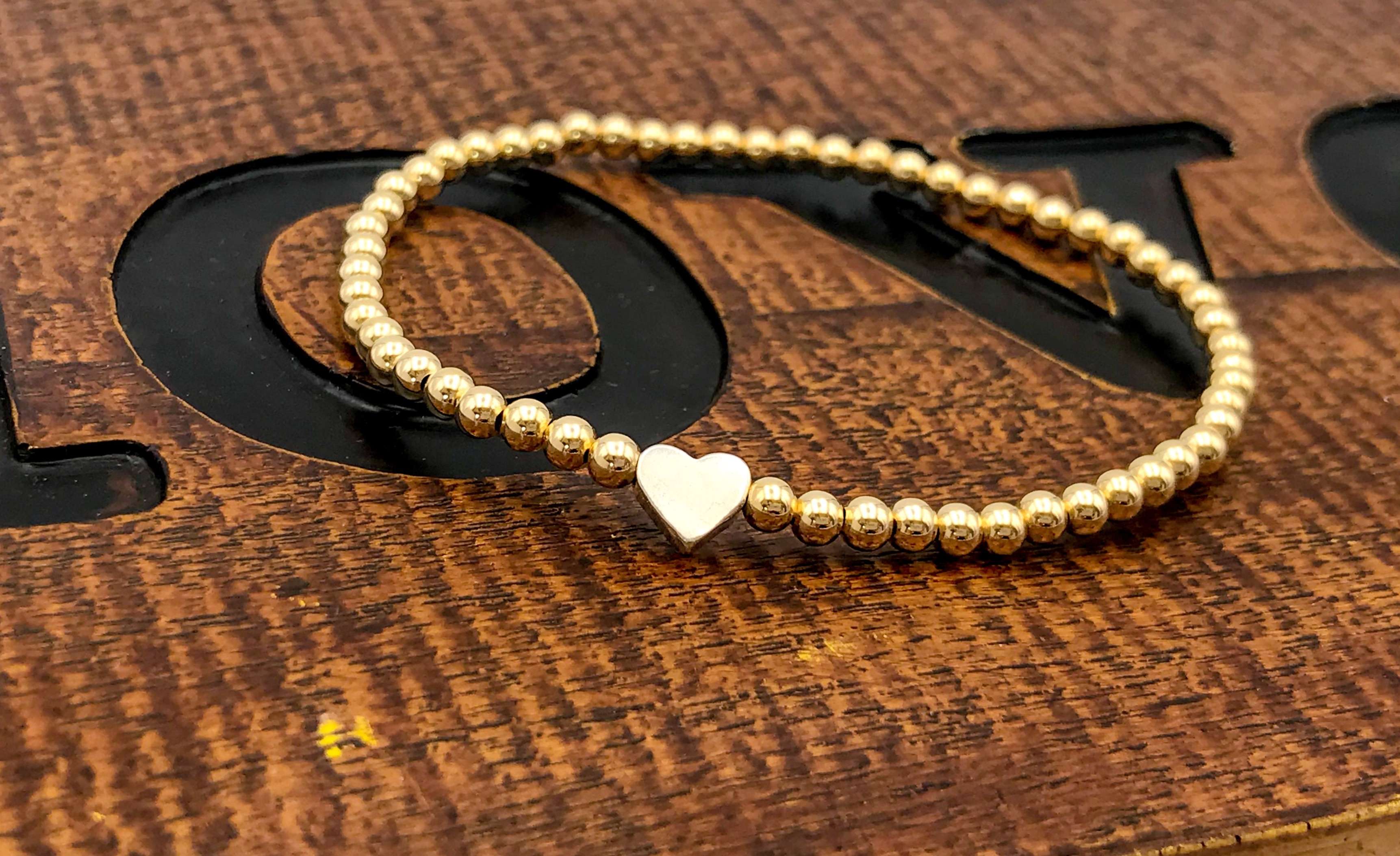 How To Make Charm Bracelets With Beads