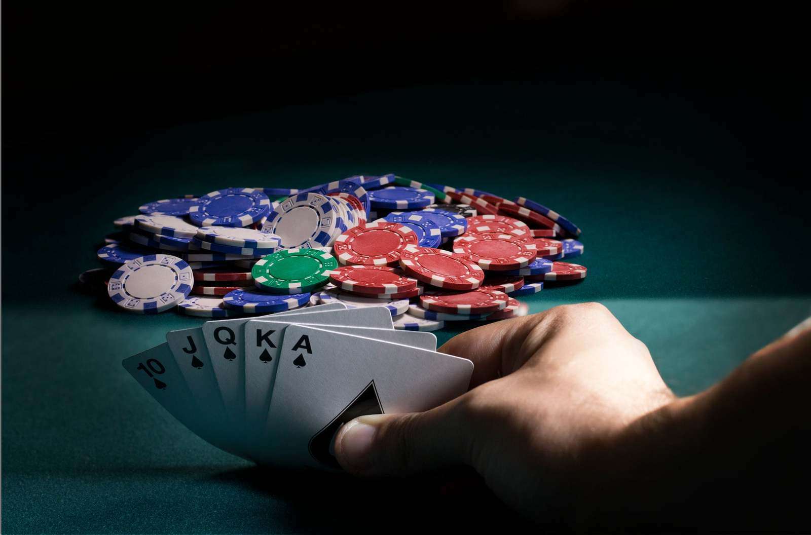 How Many Players Can Play Poker