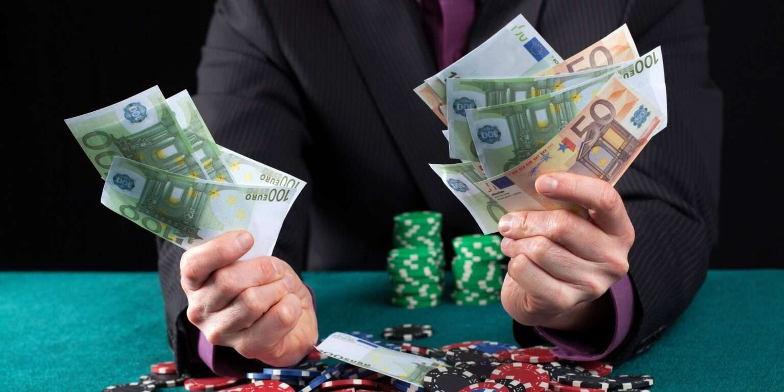 How Much Do Online Casinos Make