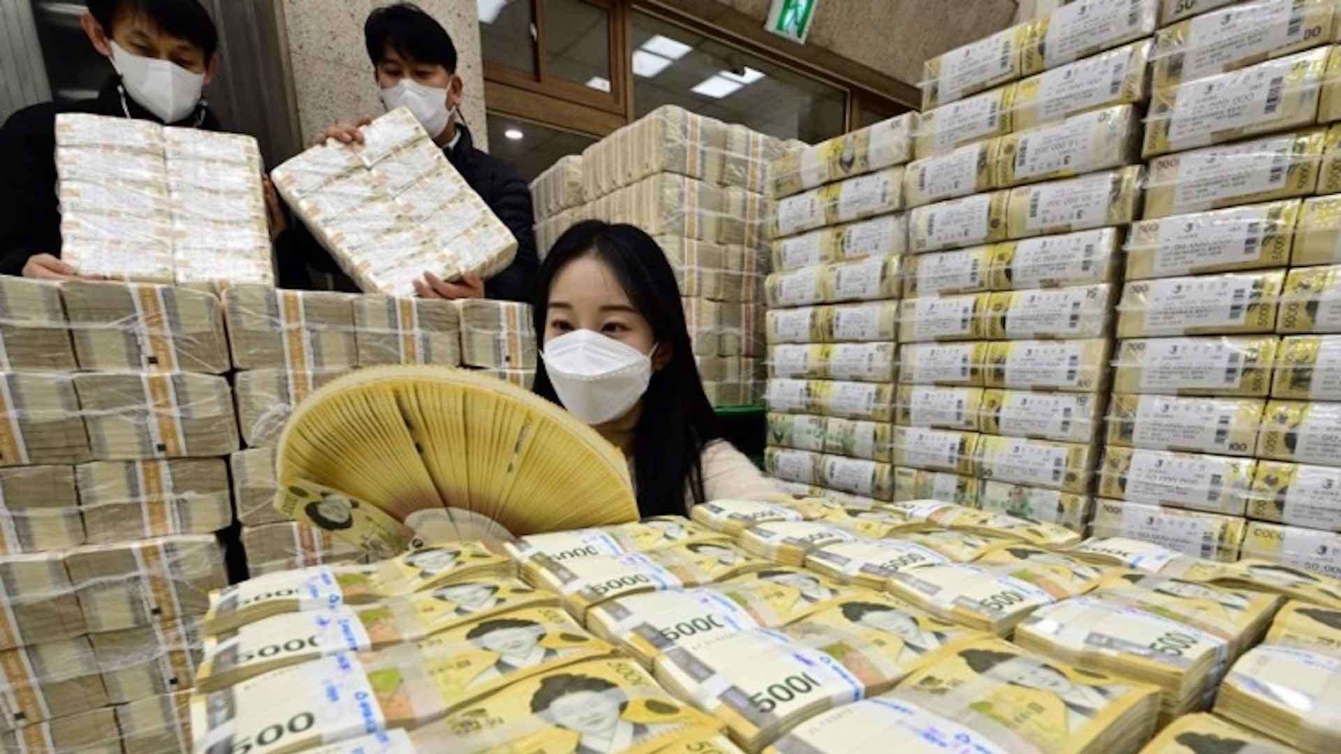 External debt of South Korea rises to $32 billion