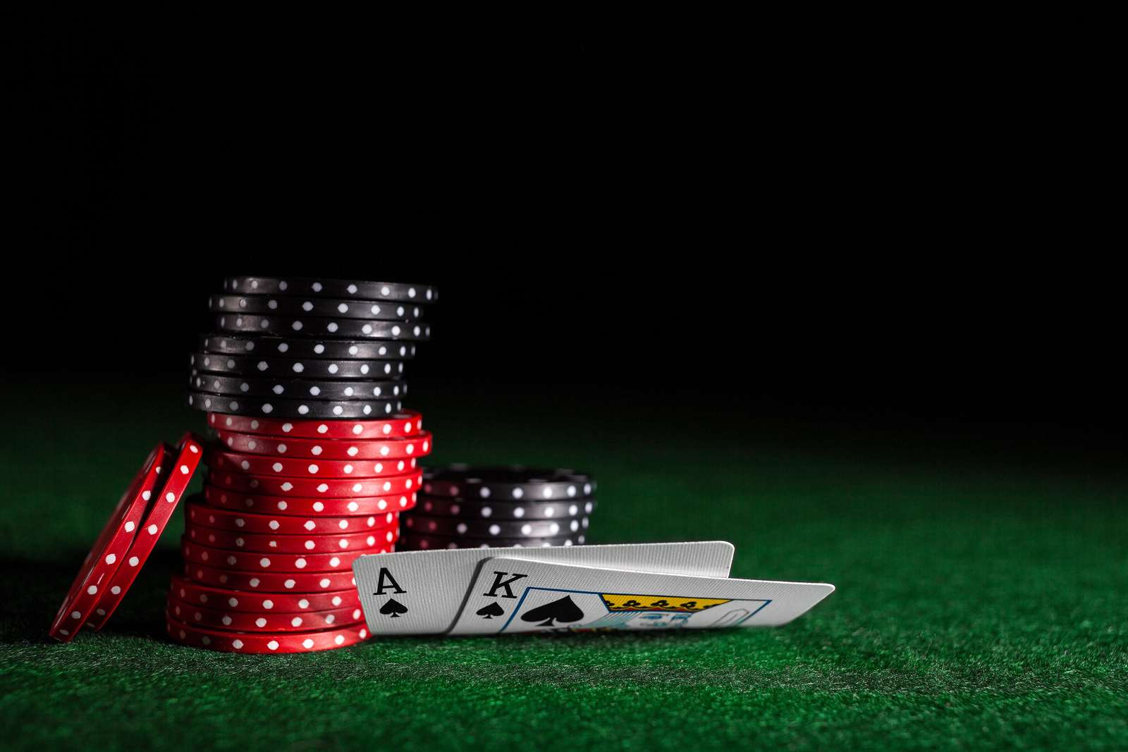 What Is A Chop Pot In Poker
