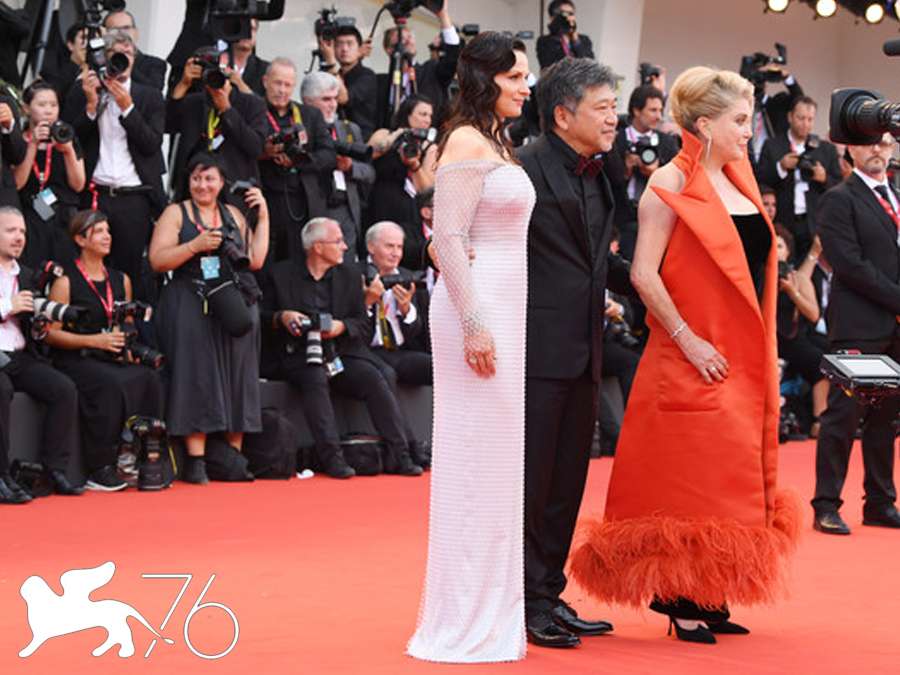 La vérité (The Truth) Catherine Deneuve Juliette Binoche Kore-eda Hirokazu Venice Film Festival 2019