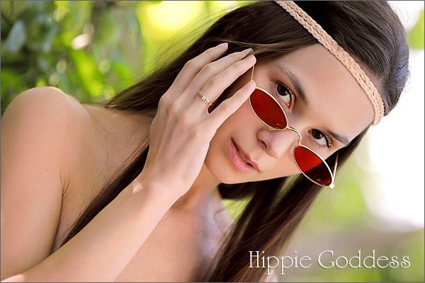Leona Mia - Hippie Goddess - By Thierry 10