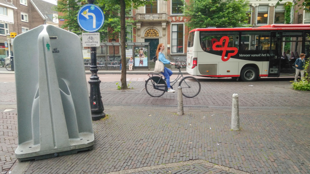 Бесплатные общественные туалеты в Нидерландах (фото) 