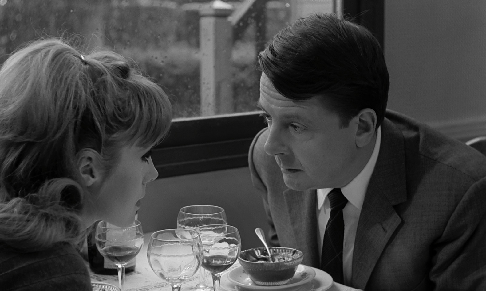 xpWRRv - La piel suave (Edic. Criterion) | 1964 | Drama. Romance | BDrip 1080p | fra FLAC1.0 cast DD2.0 | 13 GB