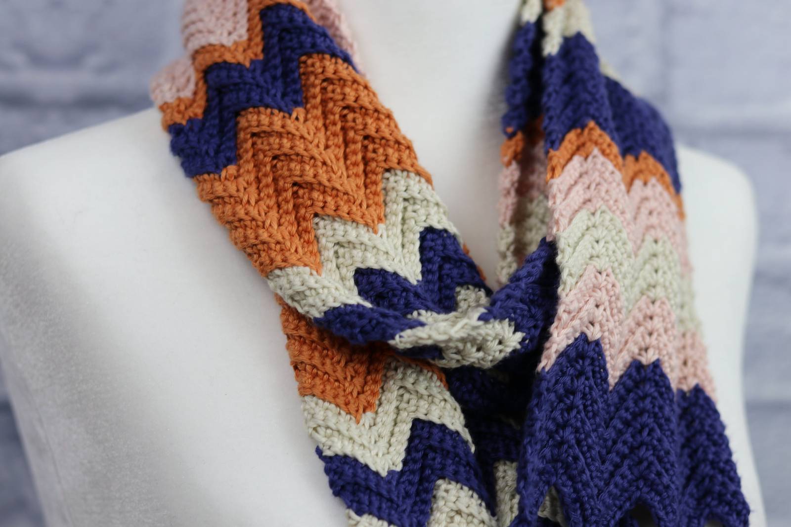 How To Crochet A Simple Scarf