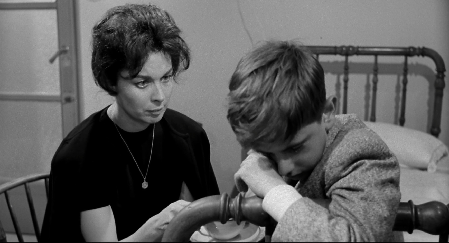 0XqB3F - La tía Tula | 1964 | Drama | BDrip 1080p | castellano DTS 5.1 | 12,1 GB