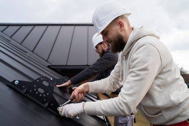 Solar PV Installers: Choosing Local Solar Installers: A Smart Decision for Solar Panel Installation  thumbnail