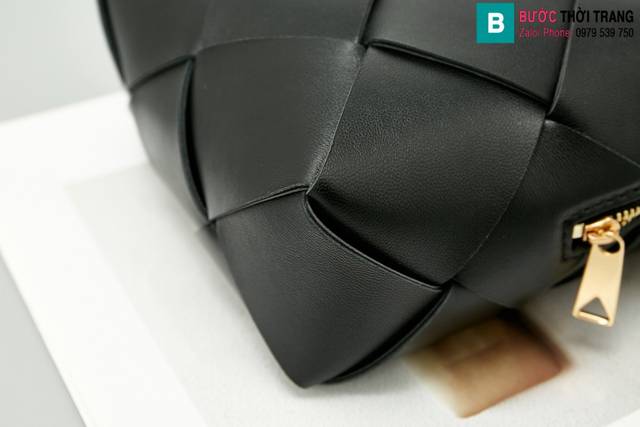 Túi xách Bottega Veneta Intreccio siêu cấp da bê màu đen size 14cm