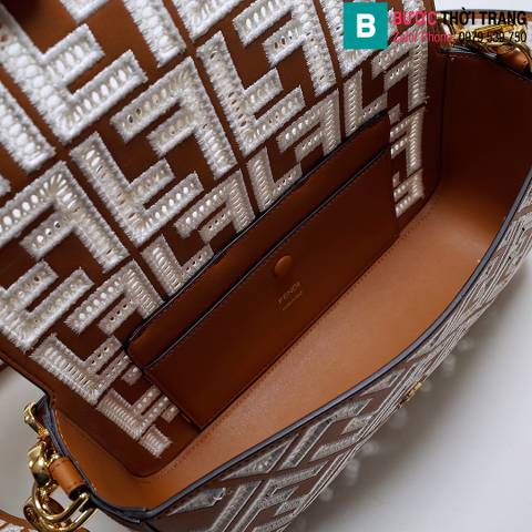 Túi xách Fendi Iconic Baguette siêu cấp da bê màu nâu size 27cm
