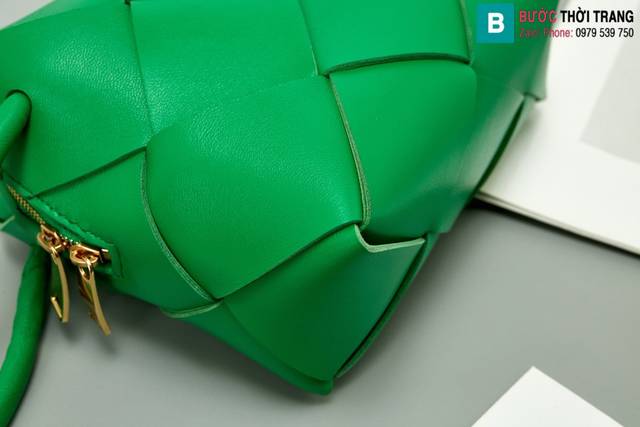 Túi xách Bottega Veneta Intreccio siêu cấp da bê màu xanh ngọc size 14cm 