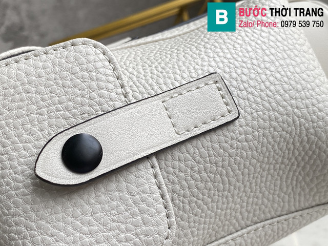 Túi xách Louis Vuitton Christophe Messenger siêu cấp da Taurillon màu trắng size 25cm