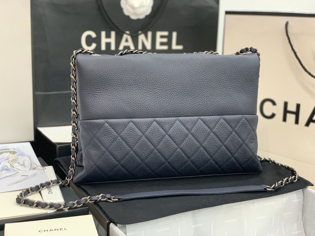 Túi xách Chanel Handbags Lambskin Flap bag da bê màu tím than size 32cm
