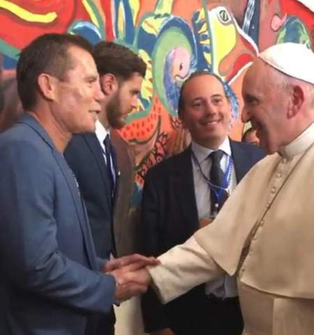 Julio César Chávez y «JC» Jr. visitan al Papa Francisco