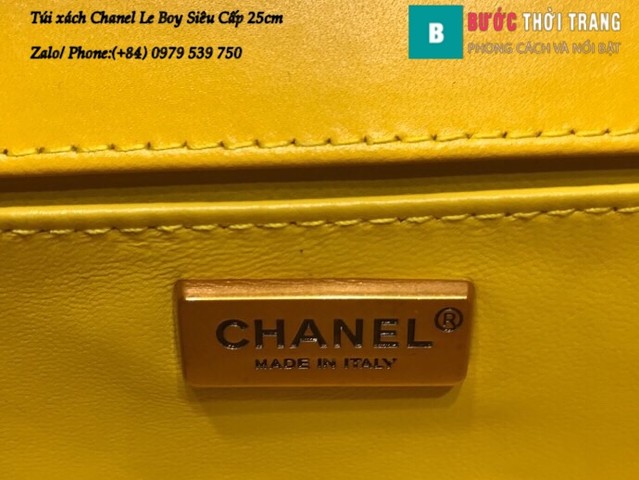 Túi xách Chanel Boy viền xích siêu cấp da cá đuối 25cm màu vàng  - A67086