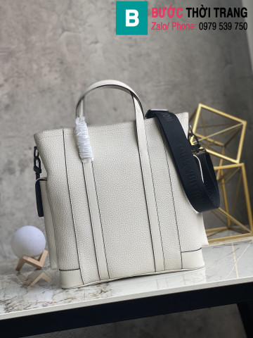 Túi xách Louis Vuitton Christopher tote siêu cấp da Taurillon màu trắng size 34cm
