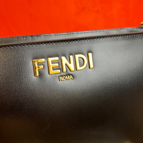 Túi xách Fendi siêu cấp da bê màu đen size 35cm