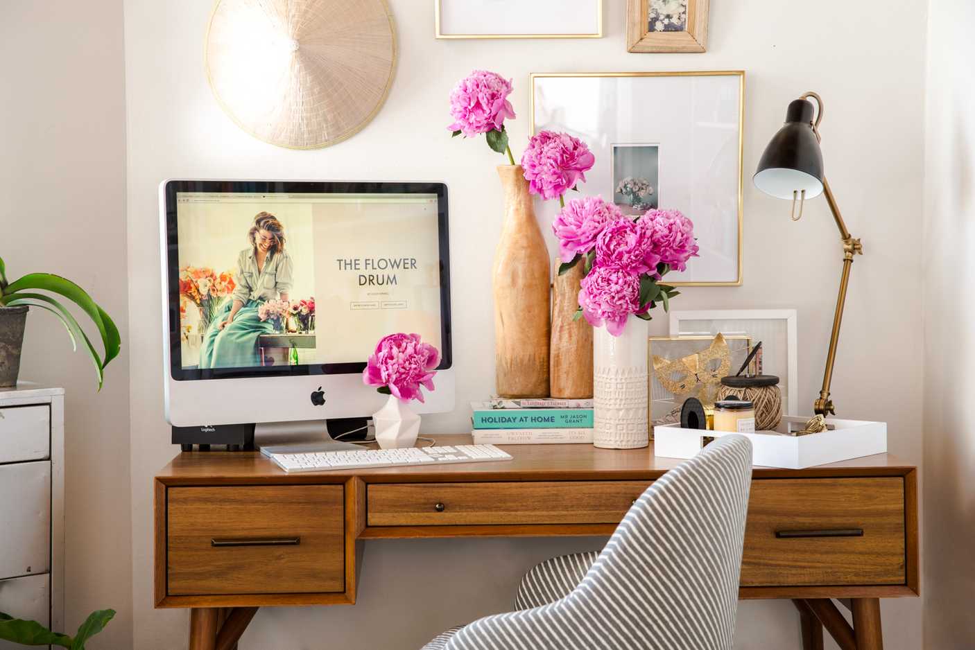 Women's Home Office Decorating Ideas