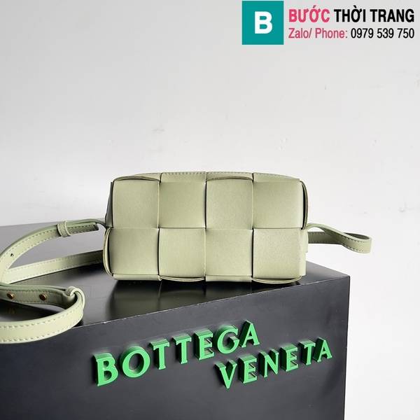 Túi xách Bottega Veneta Cassrtte cao cấp da bò màu xanh size 18cm