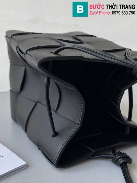 Túi xách Bottega veneta siêu cấp da bò màu đen size 18cm