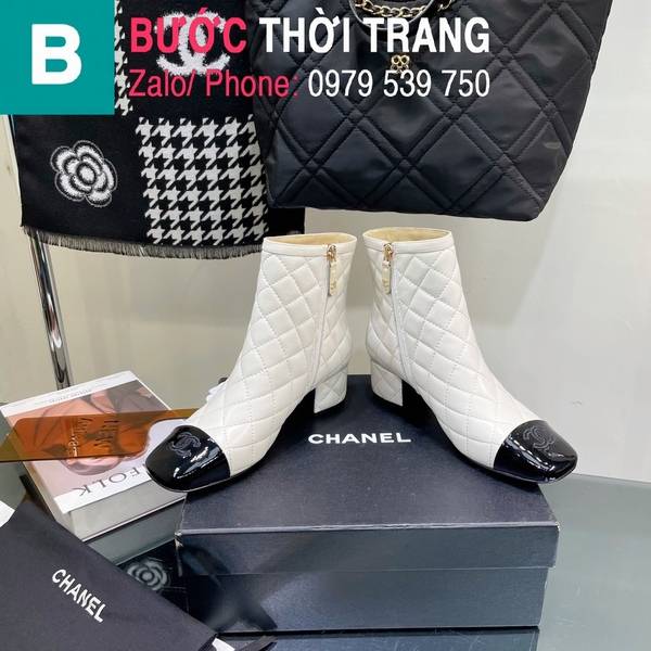 Boot da Chanel chân vuông khóa kéo màu trắng 5cm
