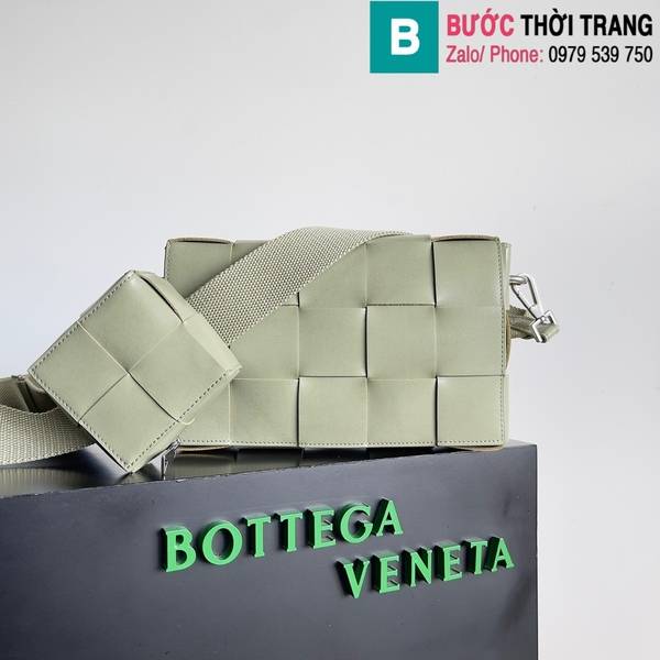 Túi xách Bottega Veneta Cassette cao cấp da bò màu xanh rêu size 26cm