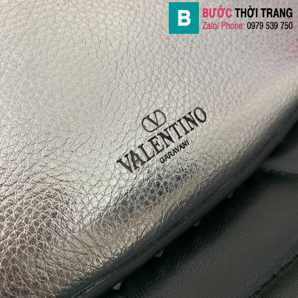Túi xách Valentino Garavani Rockstud hobo siêu cấp da bê màu bạch kim size 20cm
