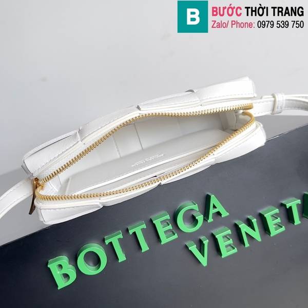 Túi xách Bottega Veneta Cassrtte cao cấp da bò màu trắng size 18cm