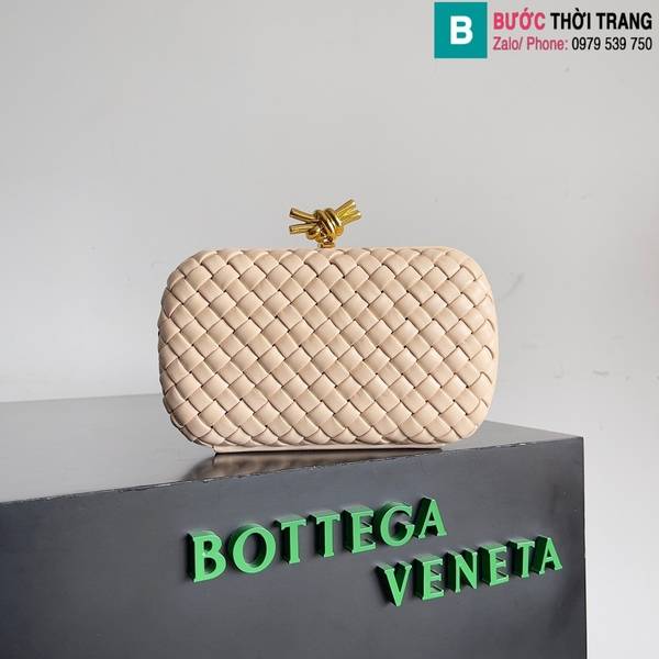 Ví cầm tay Bottega Veneta Knot cao cấp da cừu màu hồng nude size 20.5cm