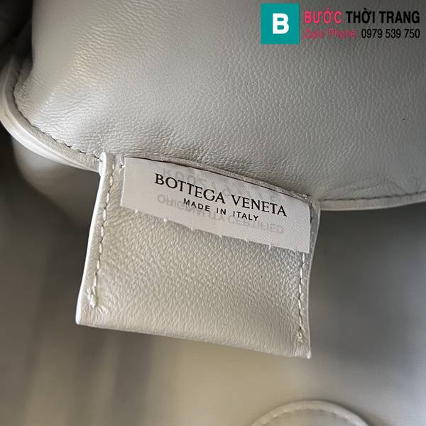 Túi xách Bottega Veneta siêu cấp da cá sấu màu trắng size 33cm