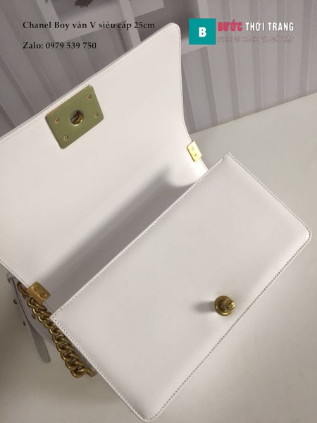 Túi Xách Chanel Boy Siêu Cấp Vân V màu trắng 25cm - A67086