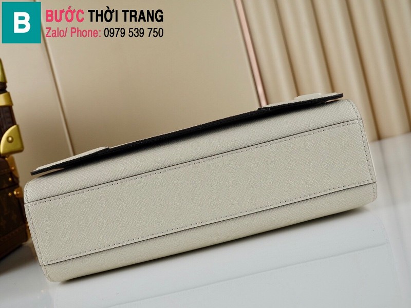 Túi xách Louis Vuitton New Plap Messenger siêu cấp da bò Taiga màu trắng size 28.3cm - M30813