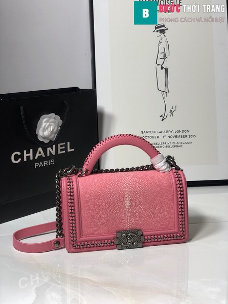 Túi xách Chanel boy siêu cấp da cá đuối màu hồng nhạt size 25 cm - A67086