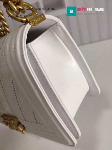 Túi Xách Chanel Boy Siêu Cấp Vân V màu trắng 25cm - A67086