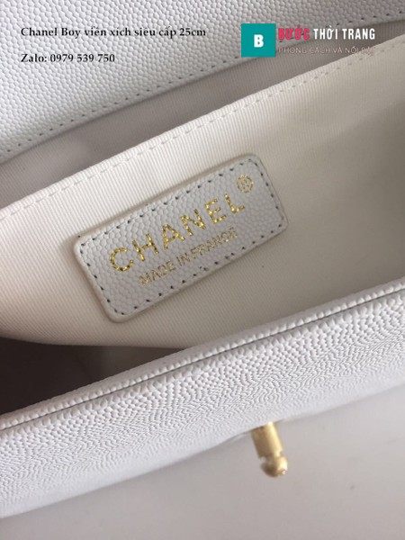 Túi Xách Chanel Boy Viền Xích Siêu Cấp vân V màu trắng 25cm - A67086