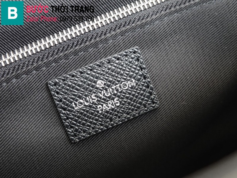 Túi xách Louis Vuitton New Plap Messenger siêu cấp da bò Taiga màu đen size 28.3cm - M30813