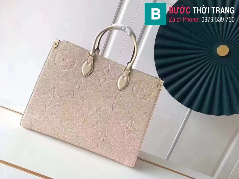 Túi Louis Vuitton Bag Virgil Aboh Onthego siêu cấp màu hồng nhạt size 41 cm - M44921