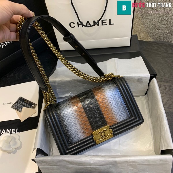 Túi xách Chanel boy siêu cấp da trăn màu đen vàng trắng size 25 cm - A67086