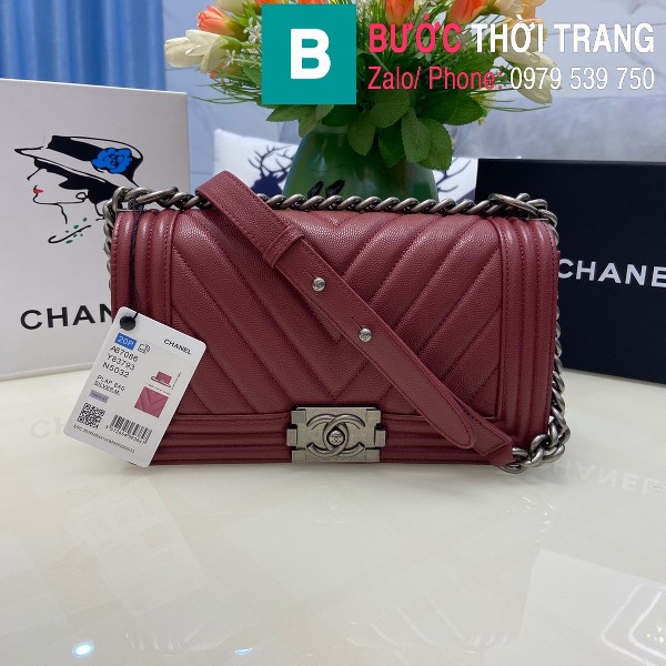 Túi xách Chanel Boy siêu cấp vân v da bê màu đỏ đô size 25cm - 67086