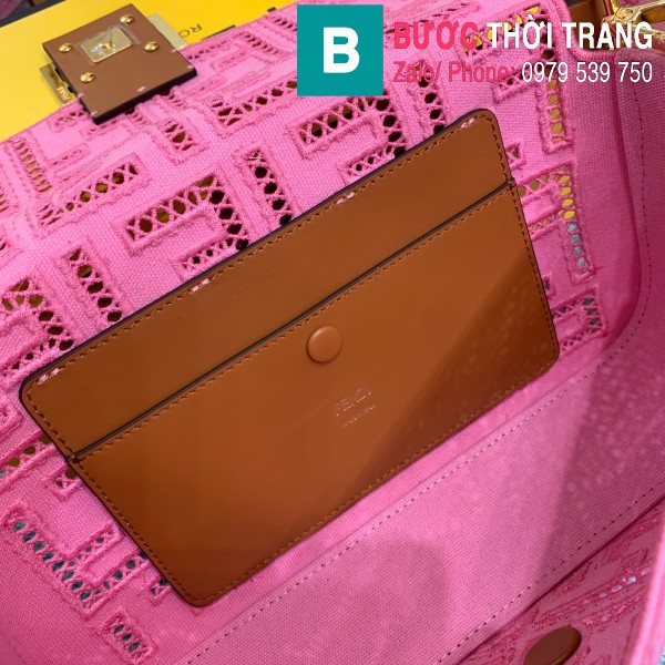 Túi xách Fendi Baguette siêu cấp canvas màu hồng size 27cm - 8BS600
