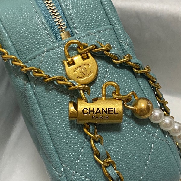Túi đeo chéo Chanel siêu cấp da bê màu xanh size 18cm - AS2854