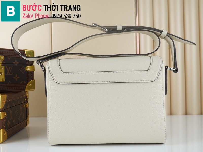 Túi xách Louis Vuitton New Plap Messenger siêu cấp da bò Taiga màu trắng size 28.3cm - M30813