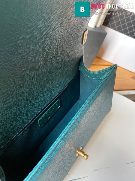 Túi xách Chanel boy siêu cấp vân v màu xanh e size 25 cm - A67086